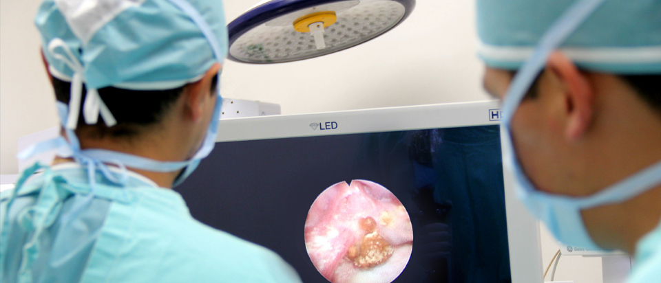 Realización de cirugía urológica